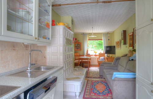 Schwalenberg Apartment | Cosy apartment for 4 people with WIFI, TV, patio and pets allowed