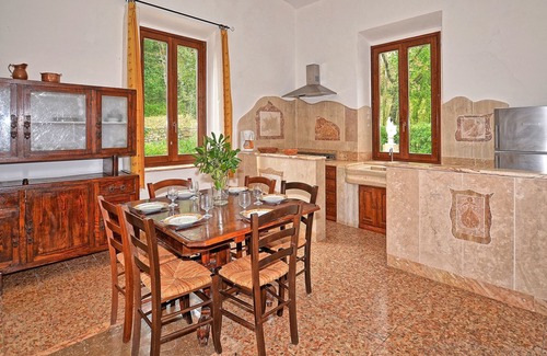 Monteverdi Marittimo Apartment | Cosy apartment for 8 guests with pool and parking