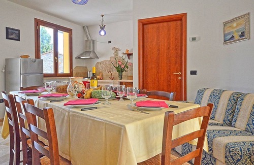 Monteverdi Marittimo Apartment | Cosy apartment for 8 people with pool