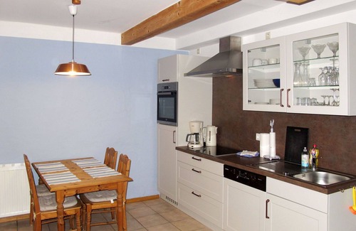 Altenkirchen Villa | Cosy apartment in villa for 4 people with WIFI, TV, terrace, pets allowed and parking