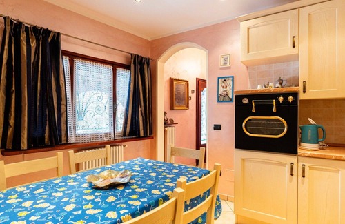 Marina di Andora Villa | Cosy apartment for 4 people with WIFI, terrace, pets allowed and parking