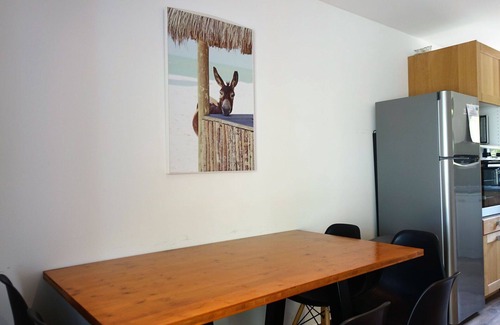 Favone Apartment | Cosy apartment for 6 people with WIFI, private pool, TV, terrace, pets allowed and parking