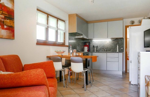 Blenio Apartment | Cosy apartment for 2 people with TV, panoramic view and parking