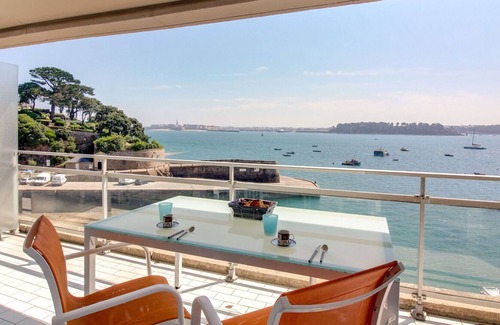 Ille-et-Vilaine Apartment | Cosy apartment for 2 guests with WIFI, TV and balcony
