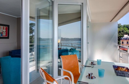 Ille-et-Vilaine Apartment | Cosy apartment for 2 guests with WIFI, TV and balcony