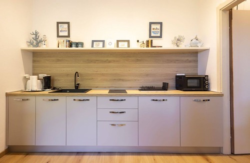 Belgirate Apartment | Cosy apartment for 3 people with WIFI, TV and terrace