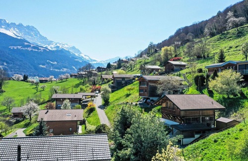 Collombey-Muraz Apartment | Cosy apartment for 4 guests with pool, WIFI, TV, terrace, pets allowed and panoramic view