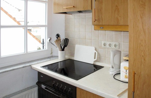 Ostvorpommern Apartment | Cosy apartment for 4 guests with TV, balcony, pets allowed and parking