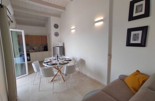 San Corrado di Fuori Apartment | Cosy apartment for 4 guests with WIFI, A/C, TV, terrace and parking