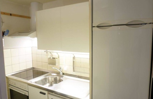 Gstaad Apartment | Cosy apartment for 4 people with WIFI, TV, balcony and pets allowed