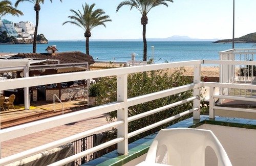 Badia de Palma Apartment | Cosy apartment for 4 people with WIFI, TV and balcony