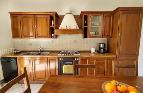Luino Apartment | Cosy apartment for 5 people with WIFI, TV, terrace and pets allowed