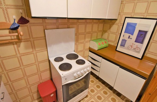 Alba Apartment | Cosy apartment for 6 guests with WIFI, TV, balcony, pets allowed and parking