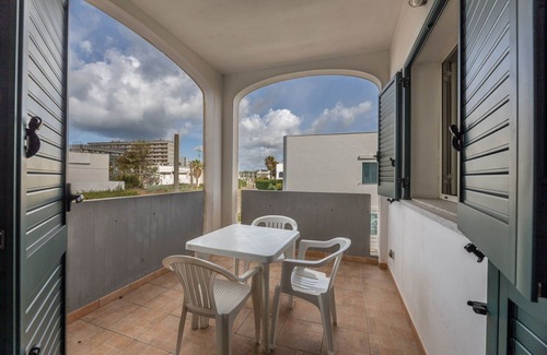 Rivabella Apartment | Cosy apartment for 6 people with A/C, TV, balcony, pets allowed and panoramic view