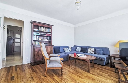 Ille-et-Vilaine Apartment | Cosy apartment for 6 people with TV and parking