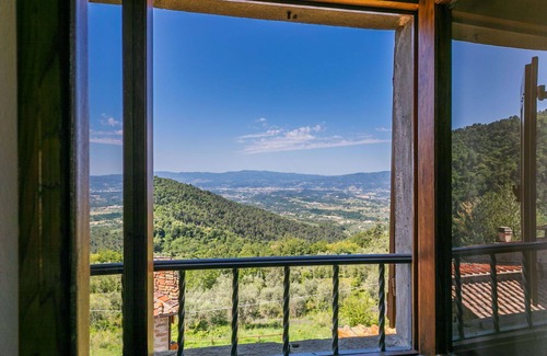 Bivio Pozzo Apartment | Cosy apartment for 7 guests with WIFI, pool, TV, panoramic view and parking