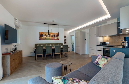 Annenheim Apartment | Cosy apartment for 3 people with WIFI, TV and balcony