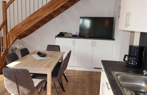 Wremen Apartment | Cosy apartment for 6 guests with WIFI, TV, pets allowed and parking