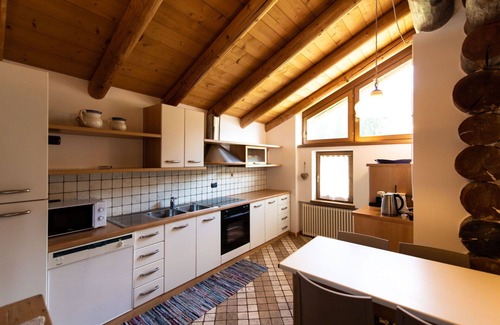 Bellamonte Apartment | Cosy apartment for 10 guests with WIFI, TV and pets allowed