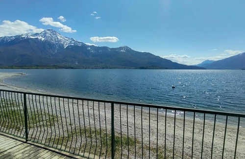 Gera Lario Apartment | Cosy apartment for 4 people with WIFI, TV, terrace, pets allowed and parking
