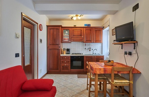 Gera Lario Apartment | Cosy apartment for 7 people with WIFI, TV, terrace, pets allowed and parking