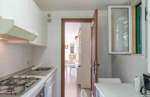 Latte Apartment | Cosy apartment for 4 guests with A/C, WIFI, pool, TV, terrace, pets allowed and parking
