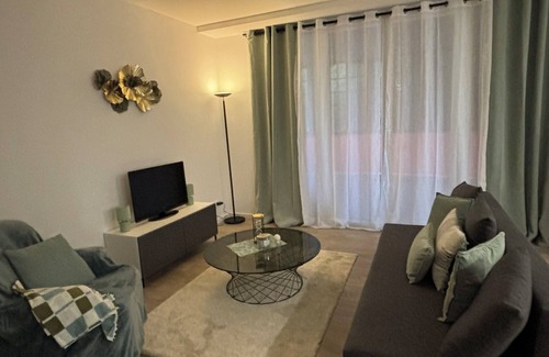 Benfeld Apartment | Cosy apartment ideal Christmas market Europapark Rulentica Wine Route