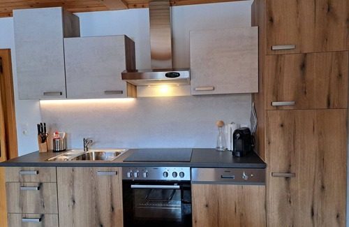 Wildschoenau Villa | Cosy apartment in villa for 3 guests with WIFI, TV, balcony and parking