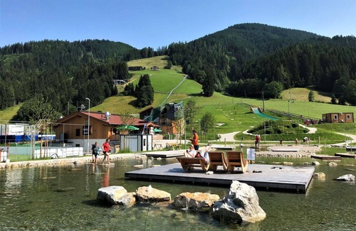 Wildschoenau Villa | Cosy apartment in villa for 3 guests with WIFI, TV, balcony and parking