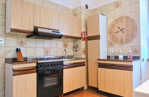 Carisolo Apartment | Cosy Apartment in Carisolo with City View.