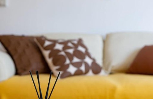 Greenwich West Apartment | Cosy Apartment in Greenwich