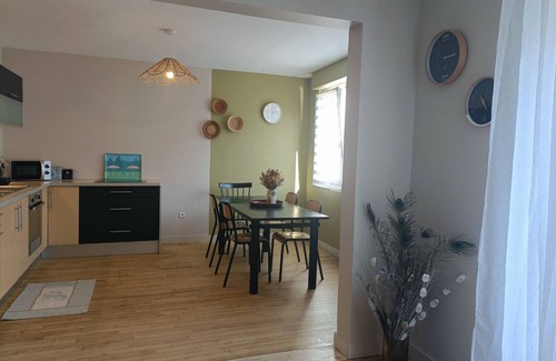 La Turballe Apartment | Cosy apartment in the heart of La Turballe, shops on foot