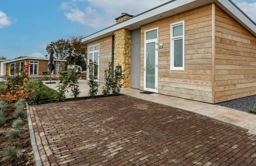 Wolfshuis House | Cosy apartment in villa for 4 people with pool, WIFI, A/C, TV, terrace and parking