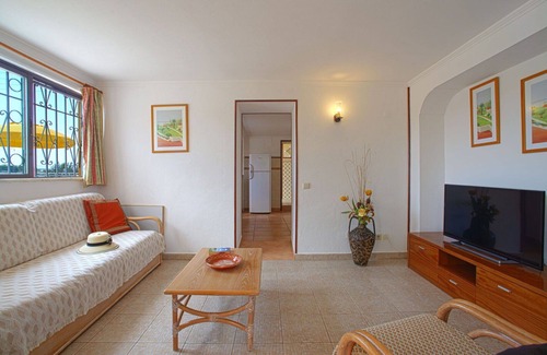 Mem Moniz House | Cosy apartment in villa for 4 guests with pool, WIFI, A/C, TV, terrace and panoramic view