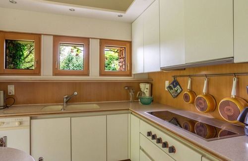 Sartilly-Baie-Bocage Villa | Cosy apartment in villa for 3 people with WIFI, TV and terrace