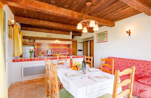 Bauduen Villa | Cosy apartment in villa with WIFI, TV, terrace, pets allowed, panoramic view and parking