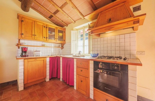 San Michele di Moriano Villa | Cosy apartment in villa for 4 guests with WIFI, pool, TV, patio and parking