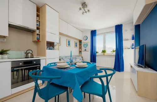 Bialoleka Apartment | Cosy Apartment with Smart TV by Noclegi Renters