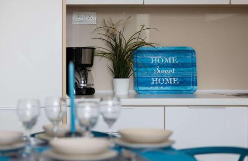 Bialoleka Apartment | Cosy Apartment with Smart TV by Noclegi Renters