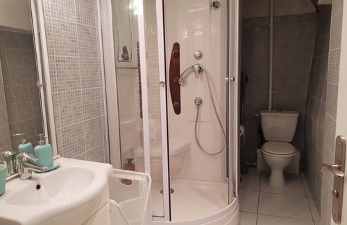 Arcueil Apartment | Cosy apartment with terrace