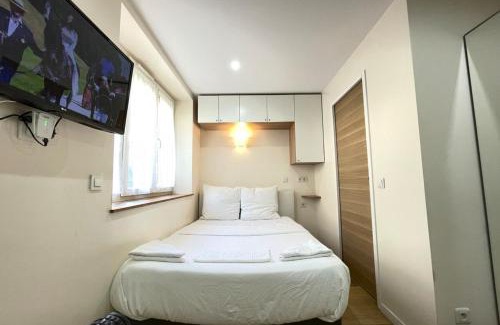 Jouy-en-Josas Apartment | Cosy Appart Jouy N1 RER C 500 m
