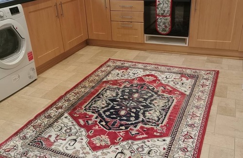 Dunmurry House | Cosy Authentic Irish Home, 10 mins from Belfast city centre.