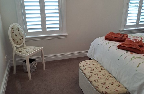 Two Rocks Bed & Breakfast | Cosy Bed & Breakfast in the beautiful fishing village of Two Rocks WA.