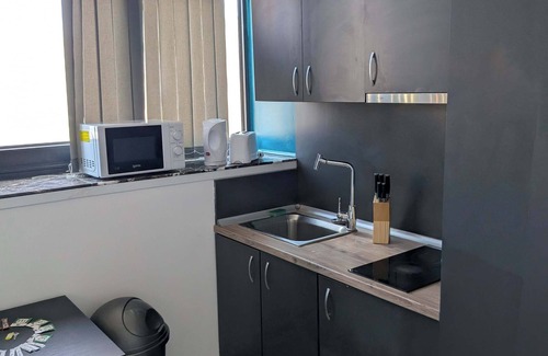 Sunderland City Centre Apartment | Cosy & Bright Budget Studio in Central Sunderland