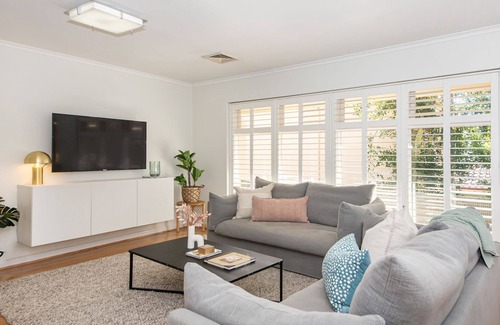 Brighton Apartment | Cosy Brighton Apartment close to Church St