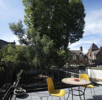 Camden Town with Primrose Hill Apartment | COSY CAMDEN 2 BEDROOM APARTMENT WITH TERRACE