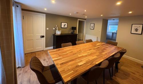 Dornoch Apartment | Cosy Carnegie Cottage close to Dornoch Golf Course