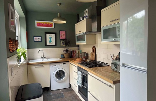 Cambridge Cottage | Cosy Central Cambridge Cottage 2 bed with Garden