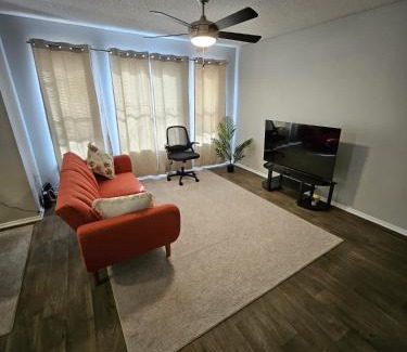 Matthews Apartment | Cosy Charlotte/Matthews Apartment