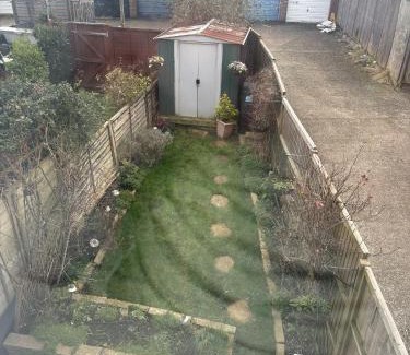 Southampton House | Cosy Corner - 2 beds, free parking, next to Southampton General Hospital